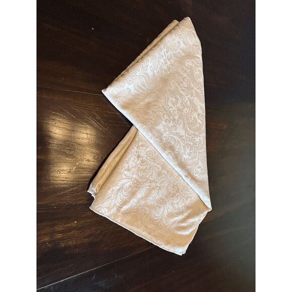 Classic Cream Colored Large Tablecloth, 116" x 61" Scroll Pattern, Entertaining - Picture 5 of 7